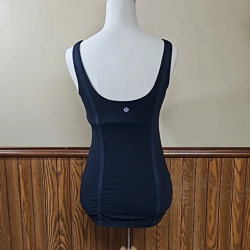 lululemon athletica Sleeveless Top 6 - Picture 4 of 12